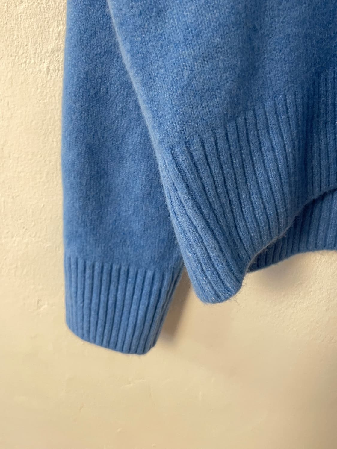 자라 브이넥 니트  상품이미지5