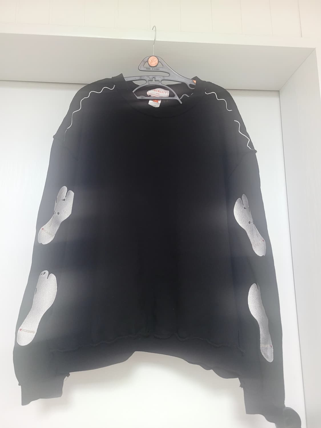 브이넥러브 타비 맨투맨 상품이미지2