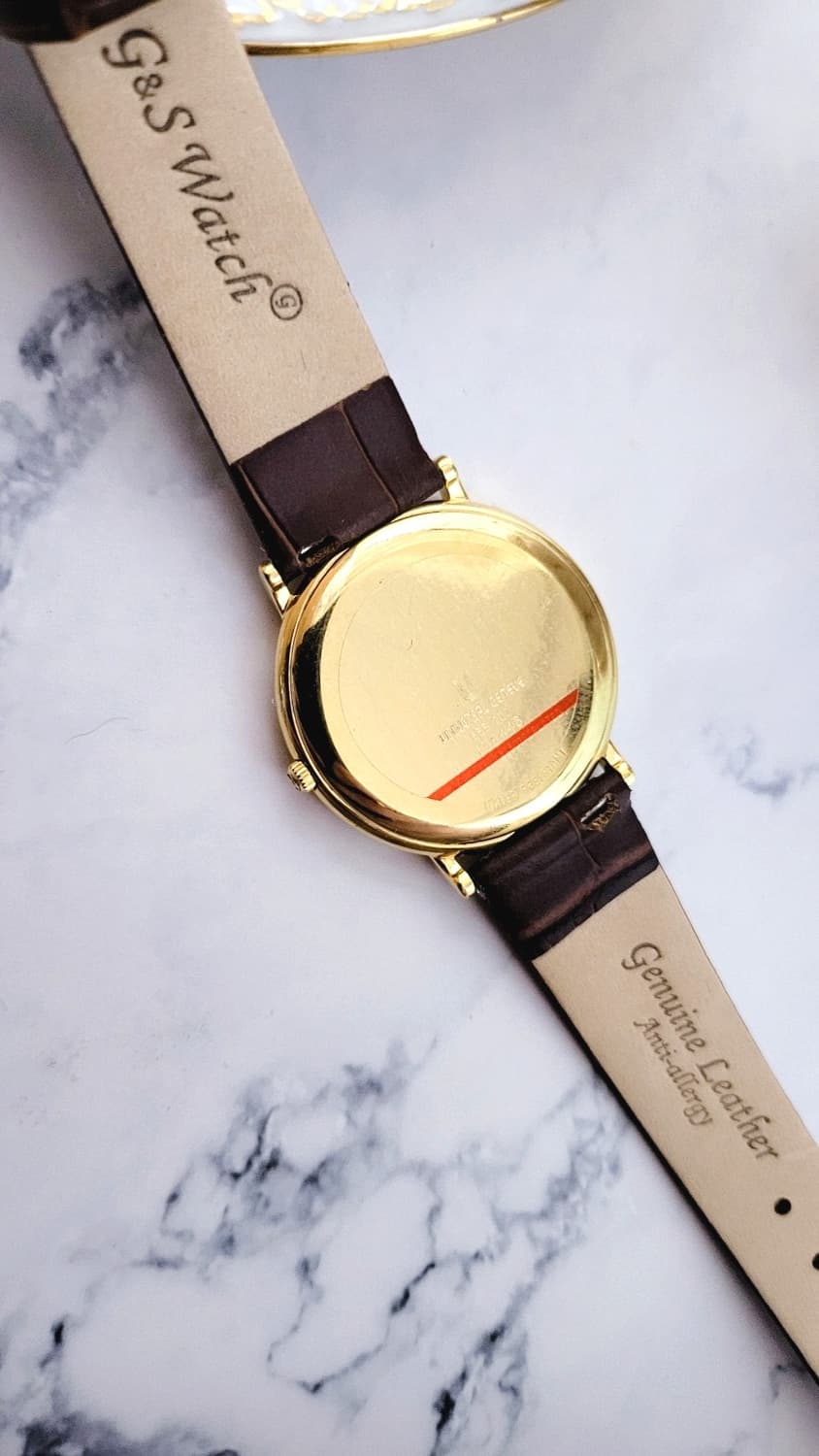 [특가상품]정품 유니버셜 제네브 코인 엣지 남여공용 쿼츠시계 상품이미지8