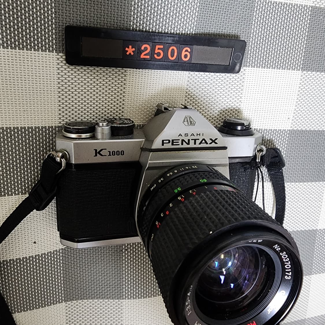 펜탁스 K-1000 필름카메라 35-70mm 줌렌즈 상품이미지2