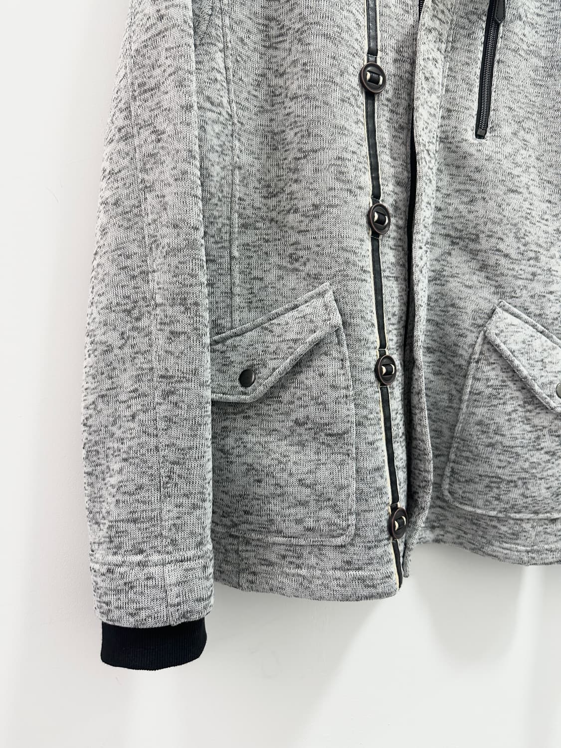 Thruxton gray fur buttoned detail jacket 상품이미지4