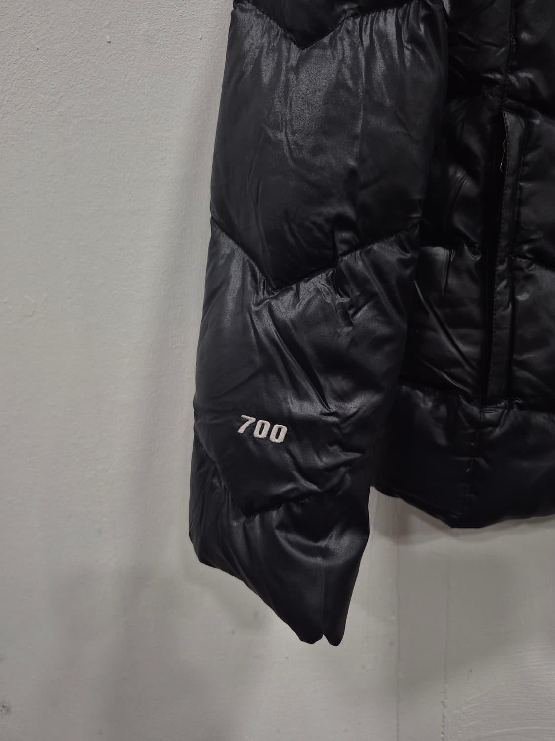 노스페이스 구스다운 700필파워 폭스퍼 패딩 점퍼 여성 XS~S사이즈 상품이미지3