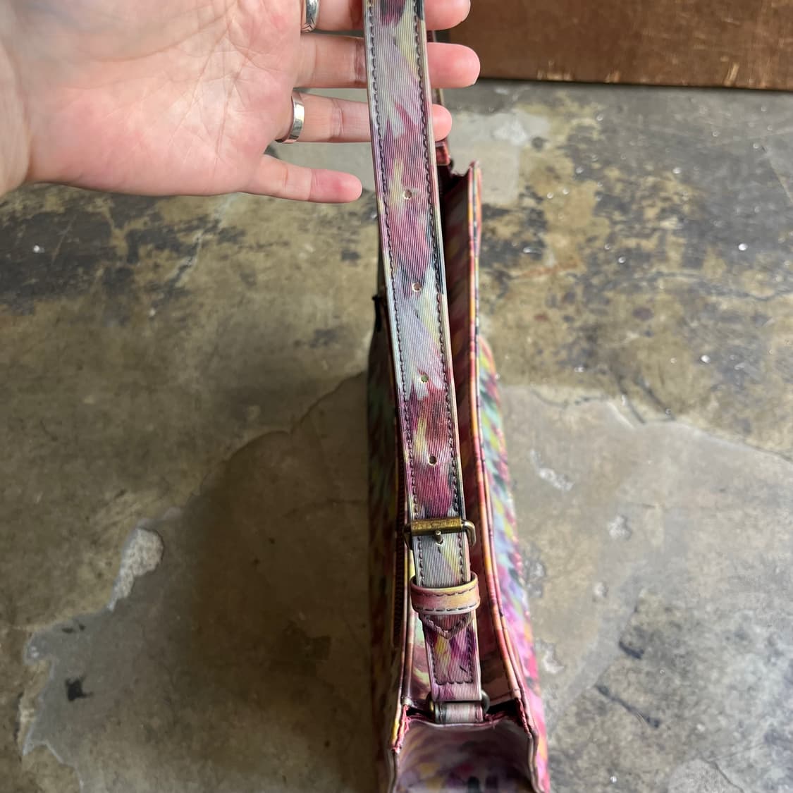 장폴고티에 페더 패턴 홀로그램 스퀘어 숄더 백 상품이미지3