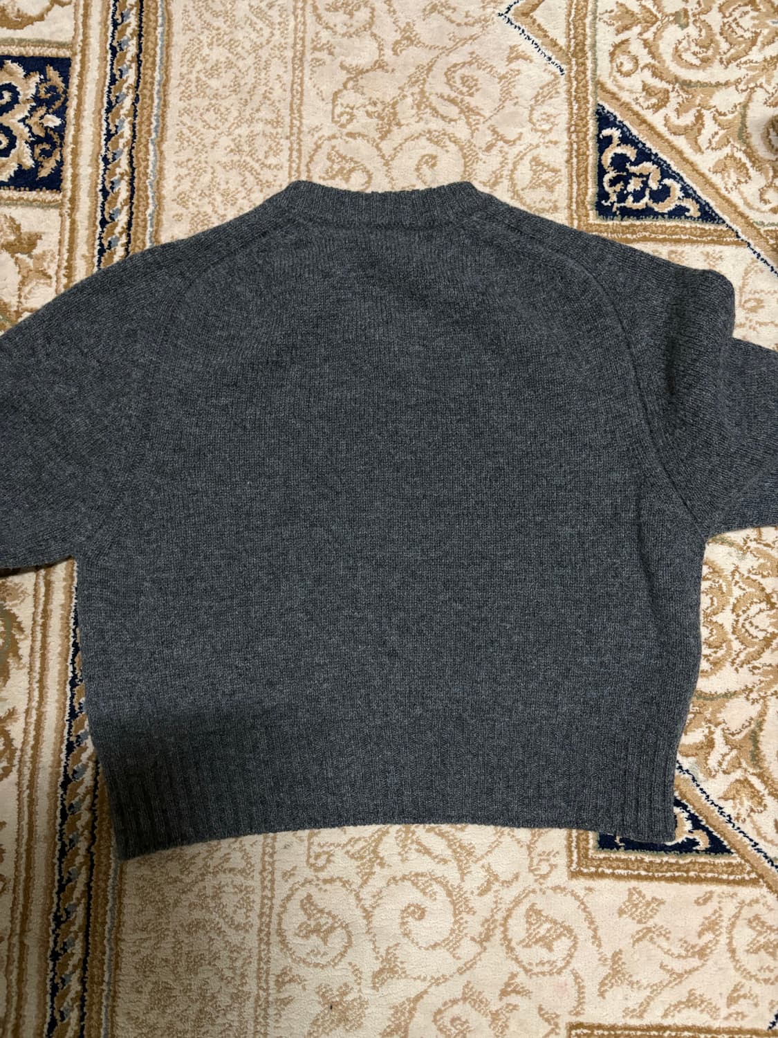 얼바닉 릭비 브이넥 니트 차콜 상품이미지8