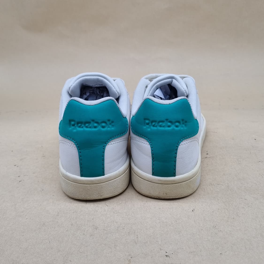 리복 로얄 컴플리트 여성스니커즈 240 상품이미지4