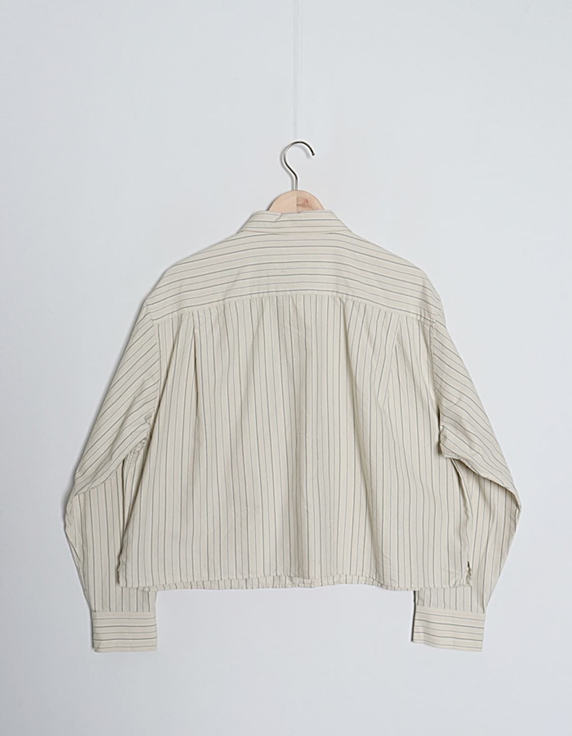 UQ x JW ANDERSON Stripe Croped Shirts 상품이미지7