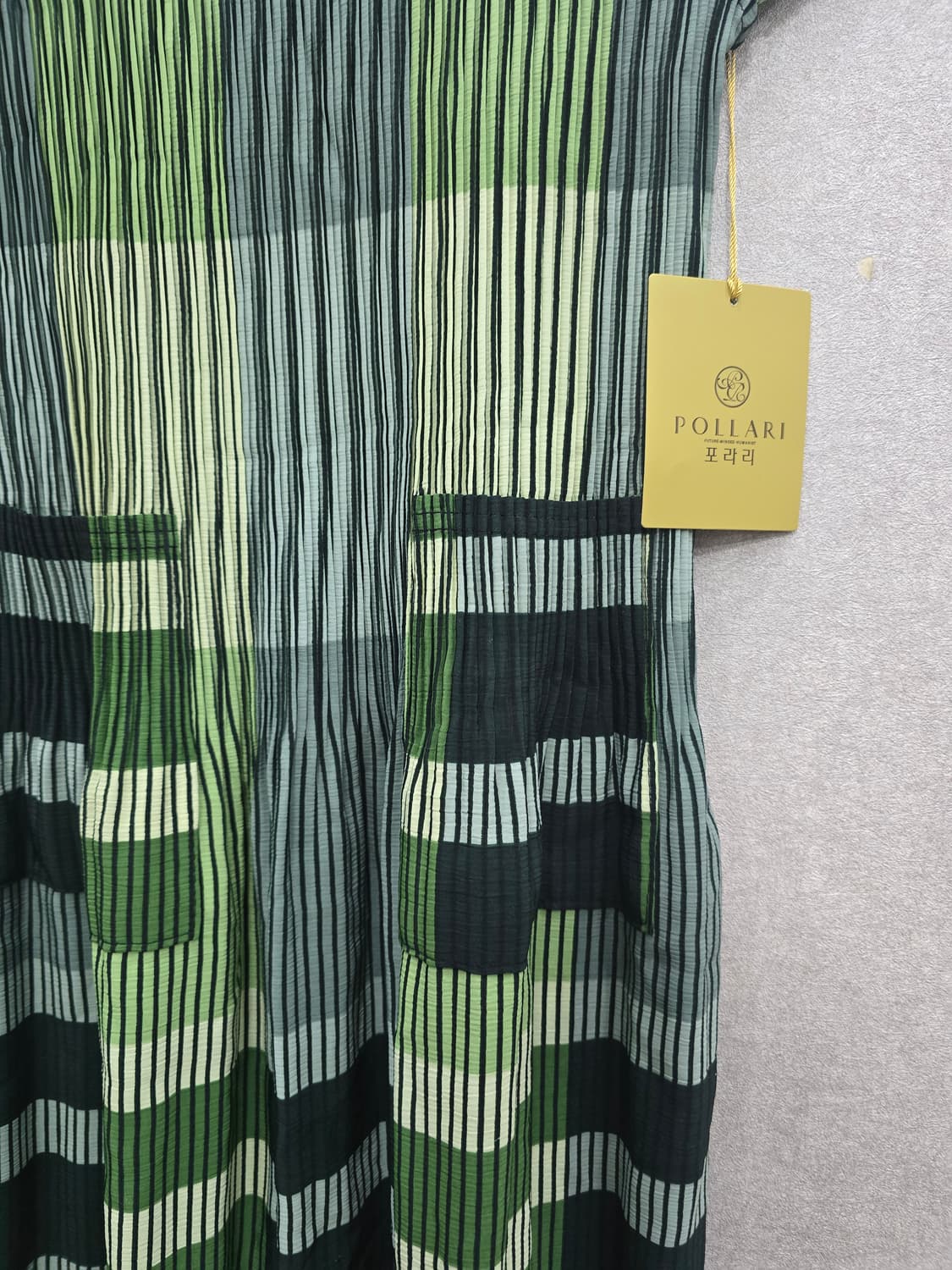 POLLARI 플리츠 패턴 롱 원피스 (택상품) 상품이미지2