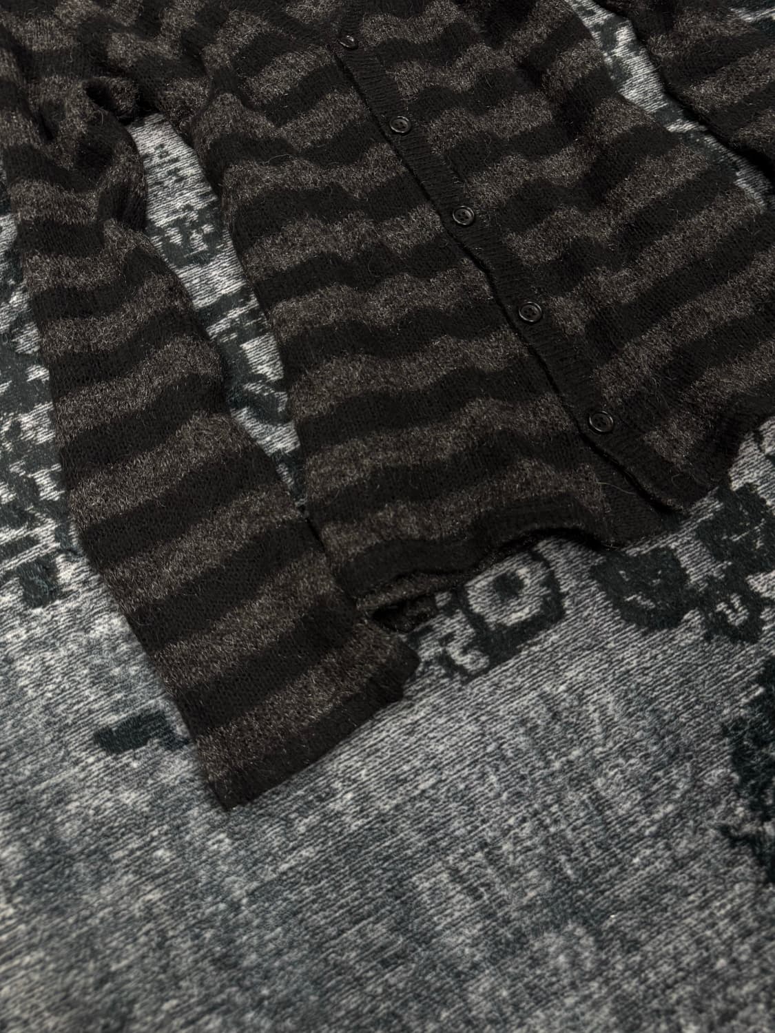 Shellac shadow stripe cardigan 상품이미지4