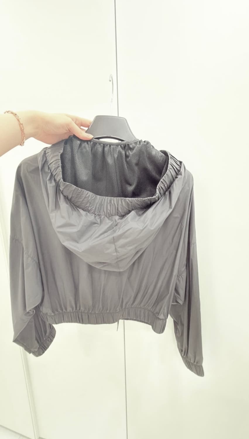 [새상품]아디다스 루시드 라이트 바람막이 M 상품이미지4