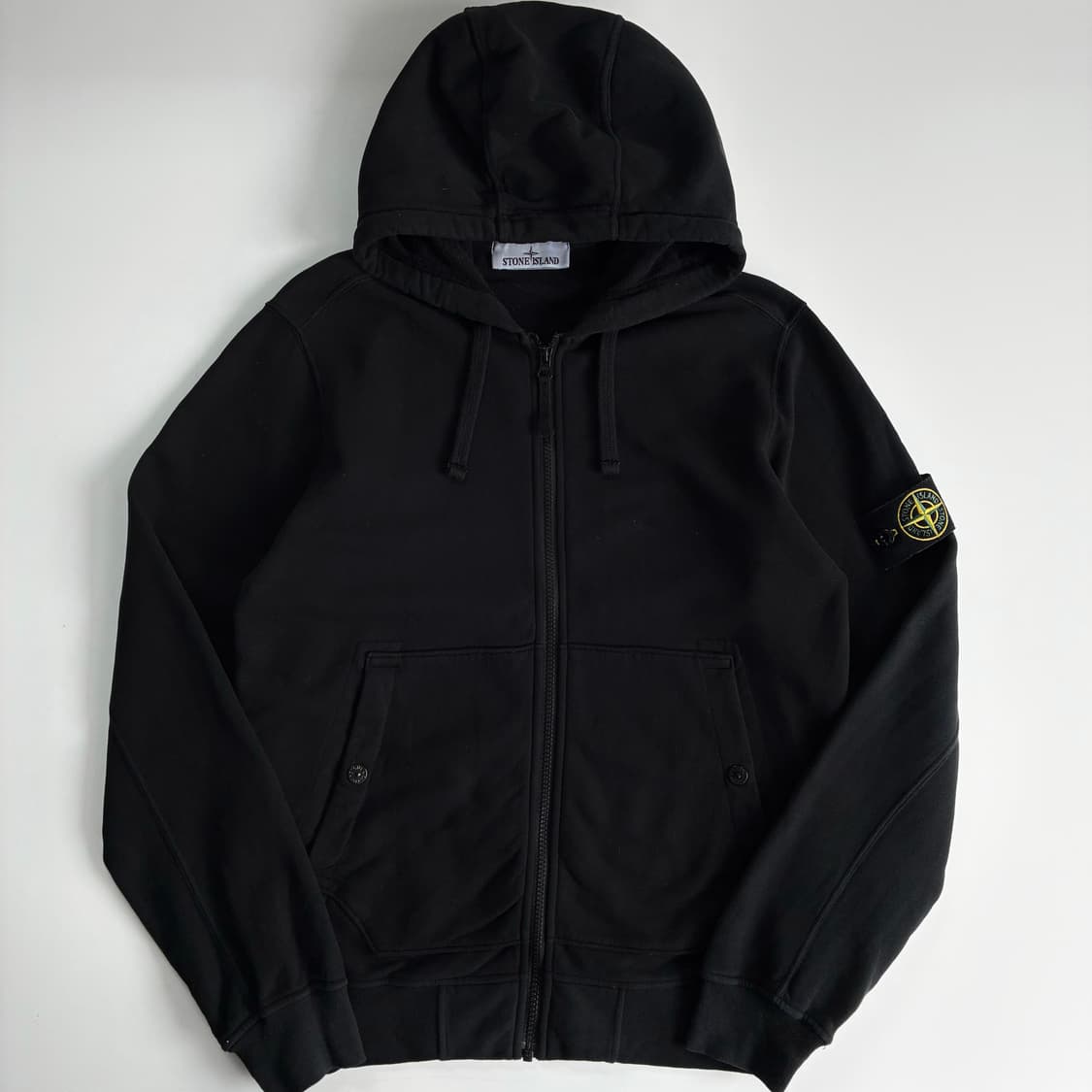 Stone Island  스톤 아일랜드 와펜 블랙 후드집업 상품이미지1