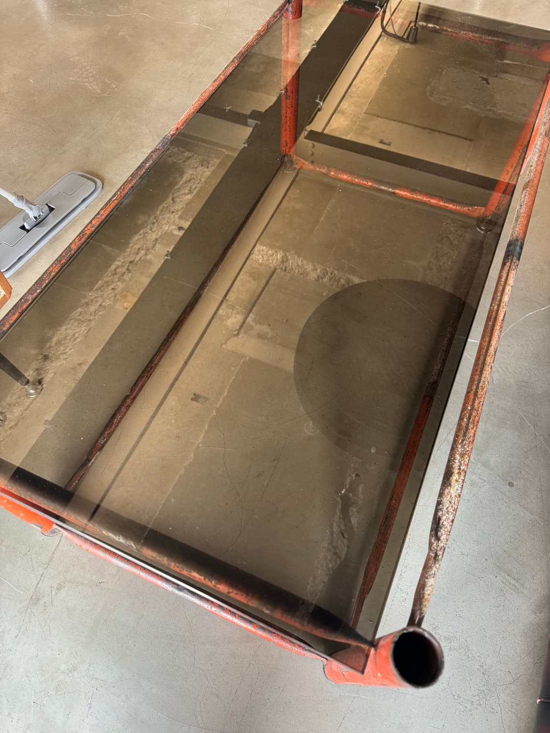 인더스트리얼느낌 유리 테이블 상품이미지2