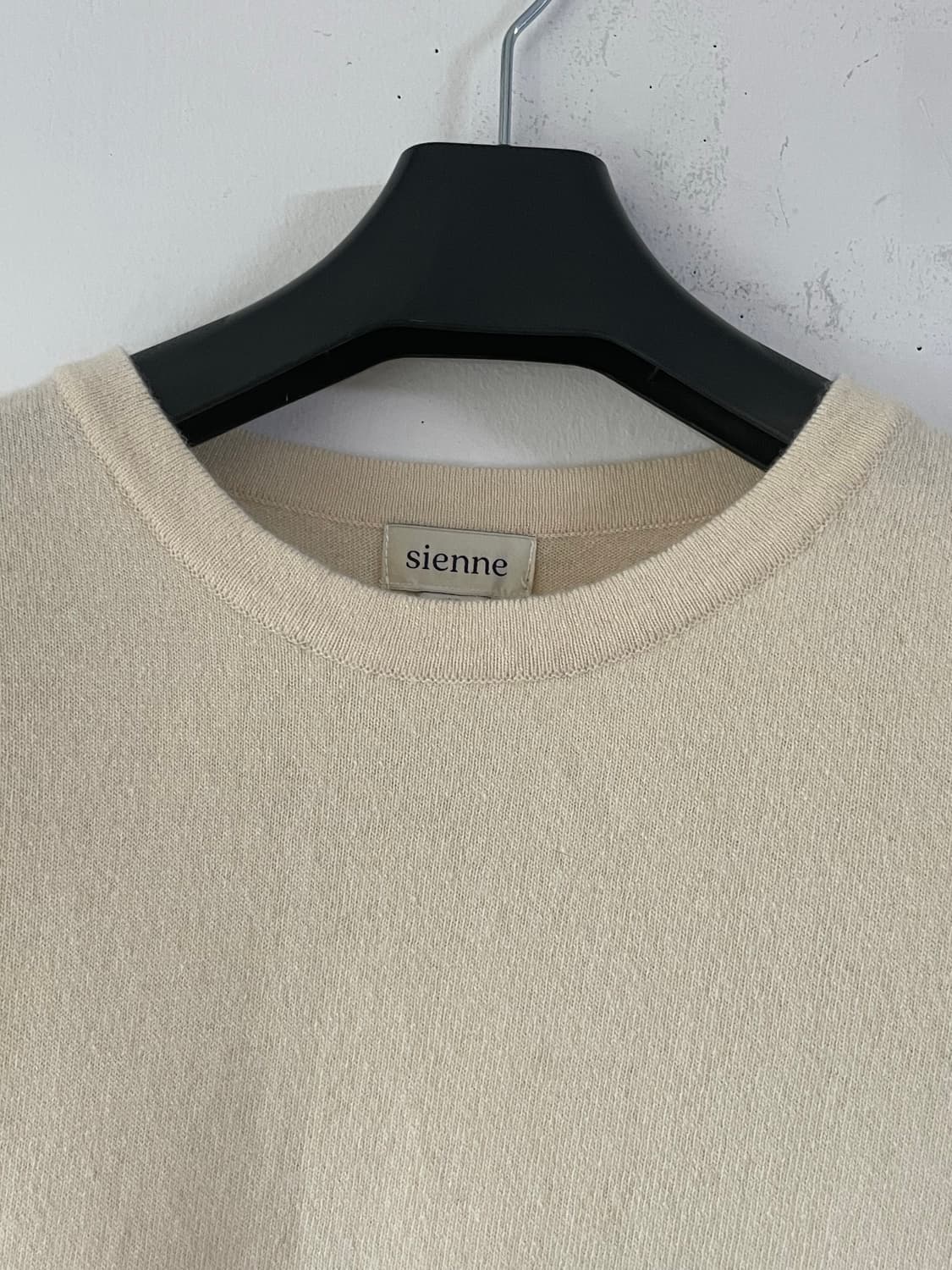 시엔느 울 라운드 크림 니트 새상품 상품이미지3