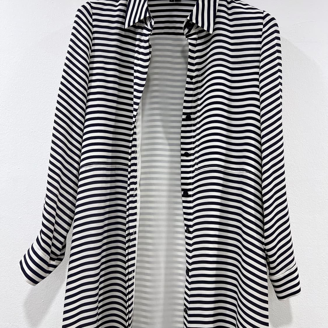 Theory 띠어리 실크 롱 블라우스 상품이미지8