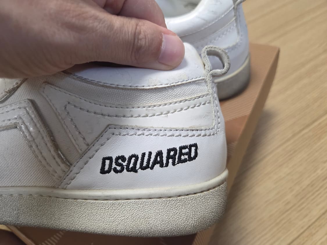 디스퀘어드 스니커즈 상품이미지8