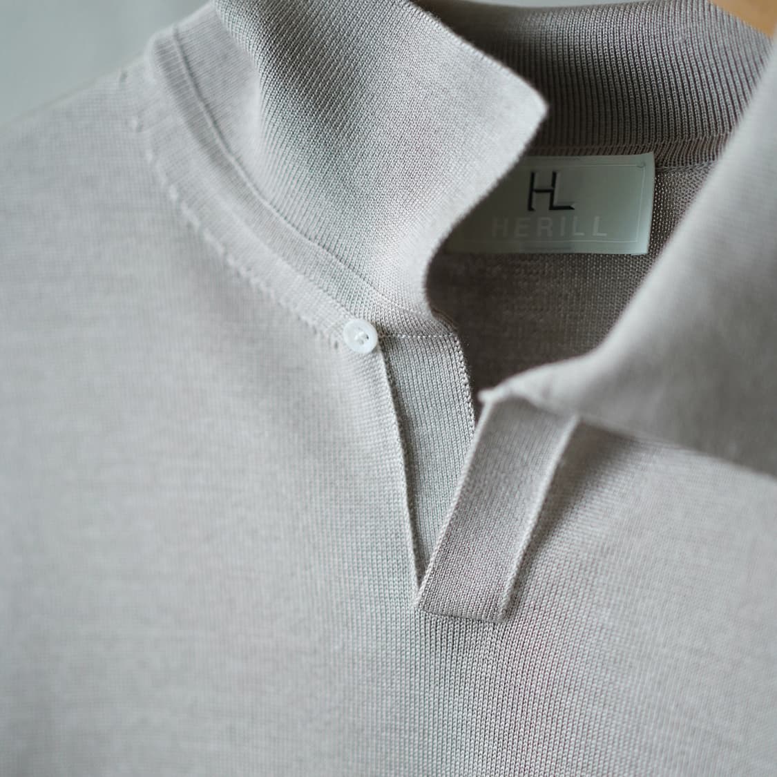 (2)HERILL SILK POLO 긴팔티 베이지 상품이미지3