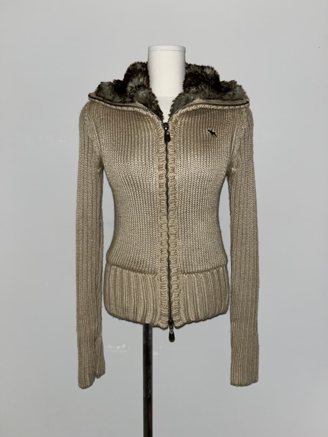  Abercrombie beige Knit 상품이미지2