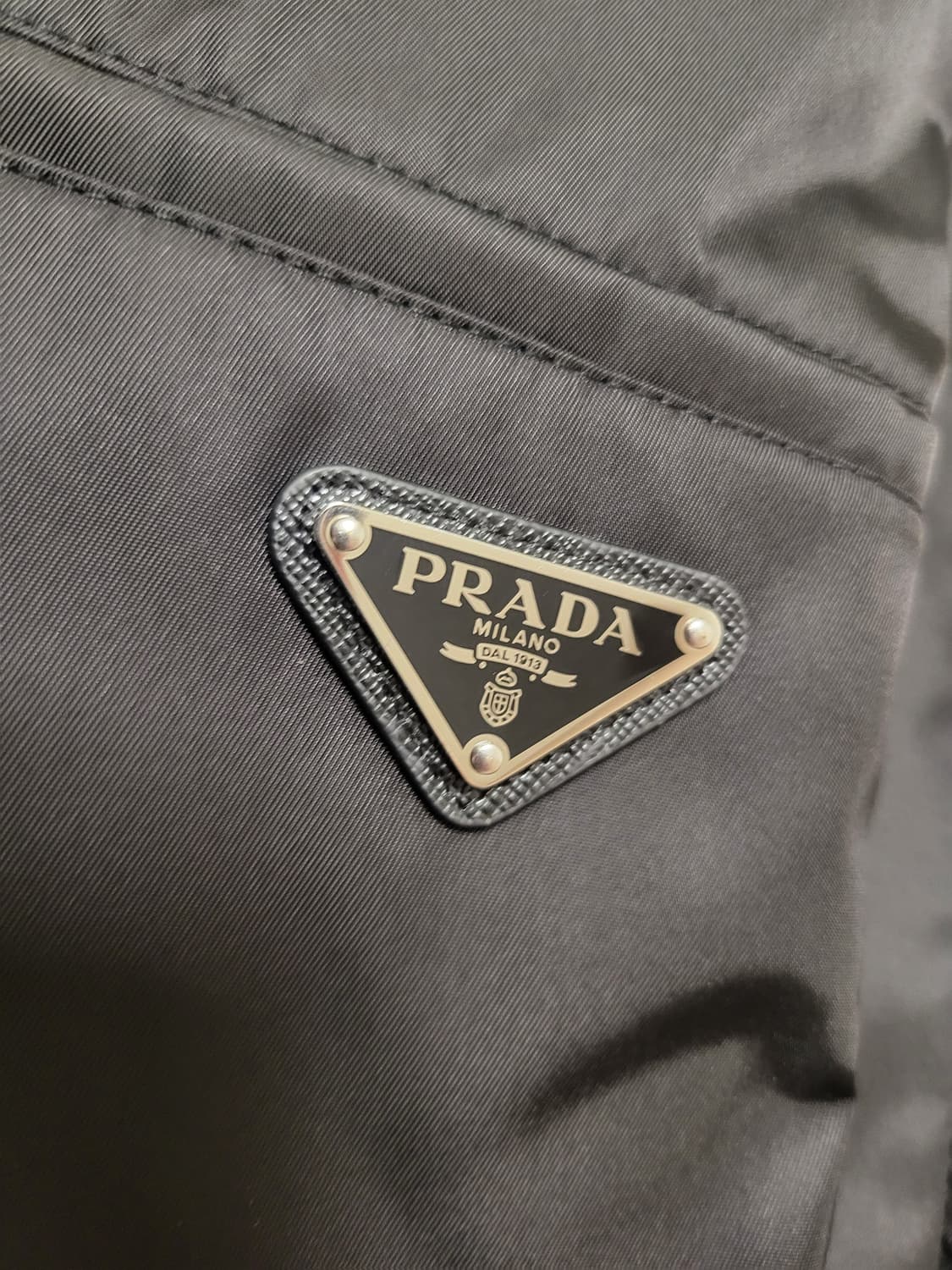 프라다 리나일론 반바지 상품이미지3
