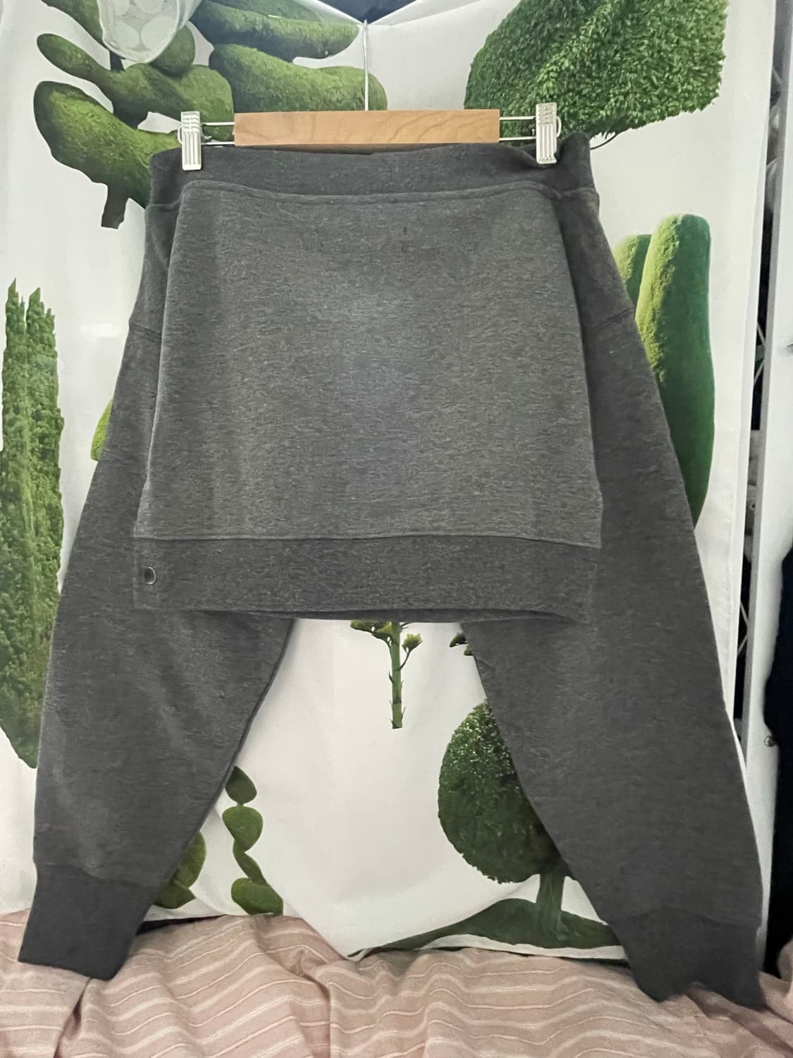 스컬프터 오프숄더 크롭 스웻셔츠 차콜 m 상품이미지4