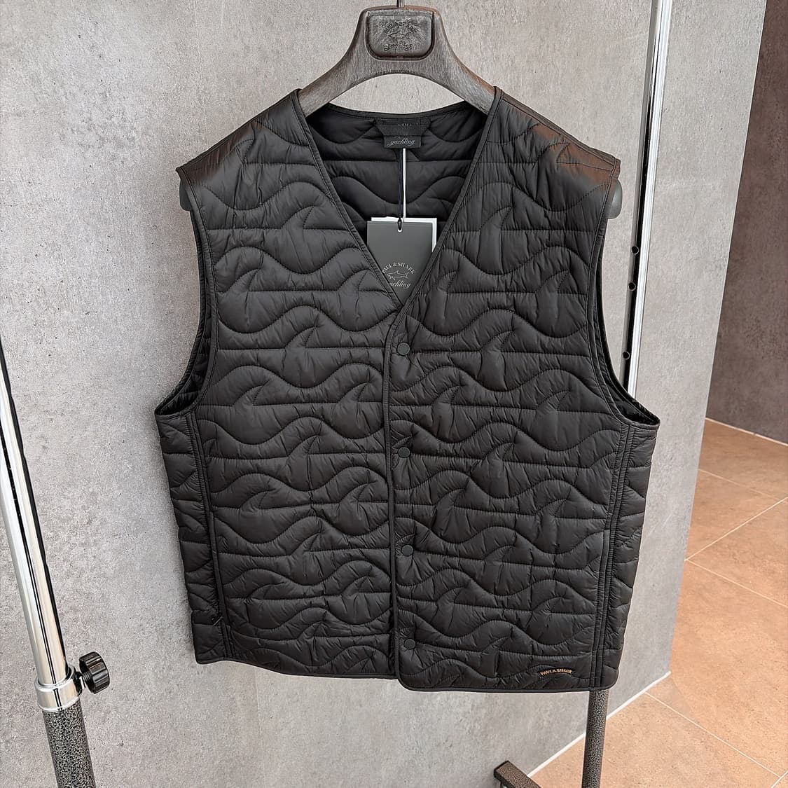 (정품/새상품) 폴앤샤크 남성 블랙 패딩 조끼 상품이미지1