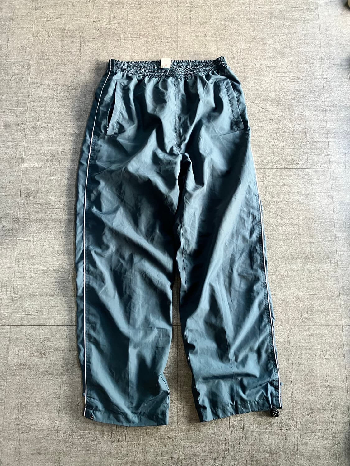 일본빈티지 올드스쿨스트릿 혁오풍 스트링 바람막이팬츠 다크그린 상품이미지1