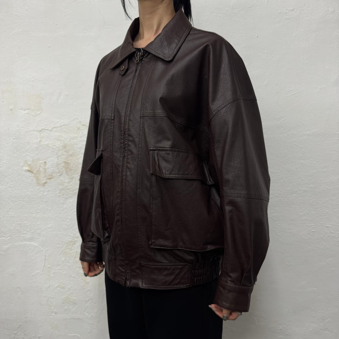 프릭스스토어 다크브라운컬러 드롭숄더 2way 칼라넥 레더 자켓 상품이미지1