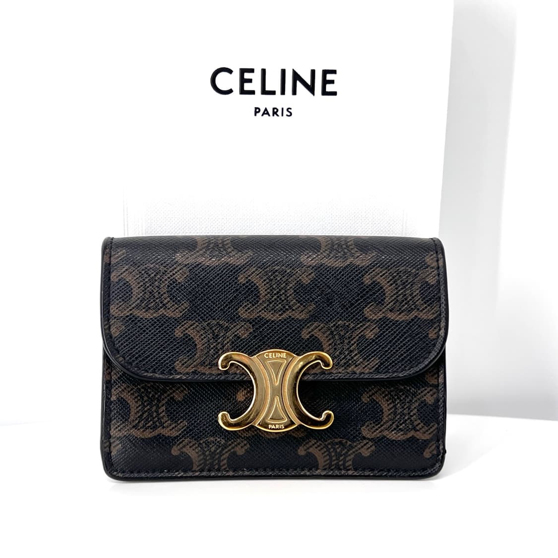 셀린느 트리오페 플랩 여성 카드지갑 상품이미지2