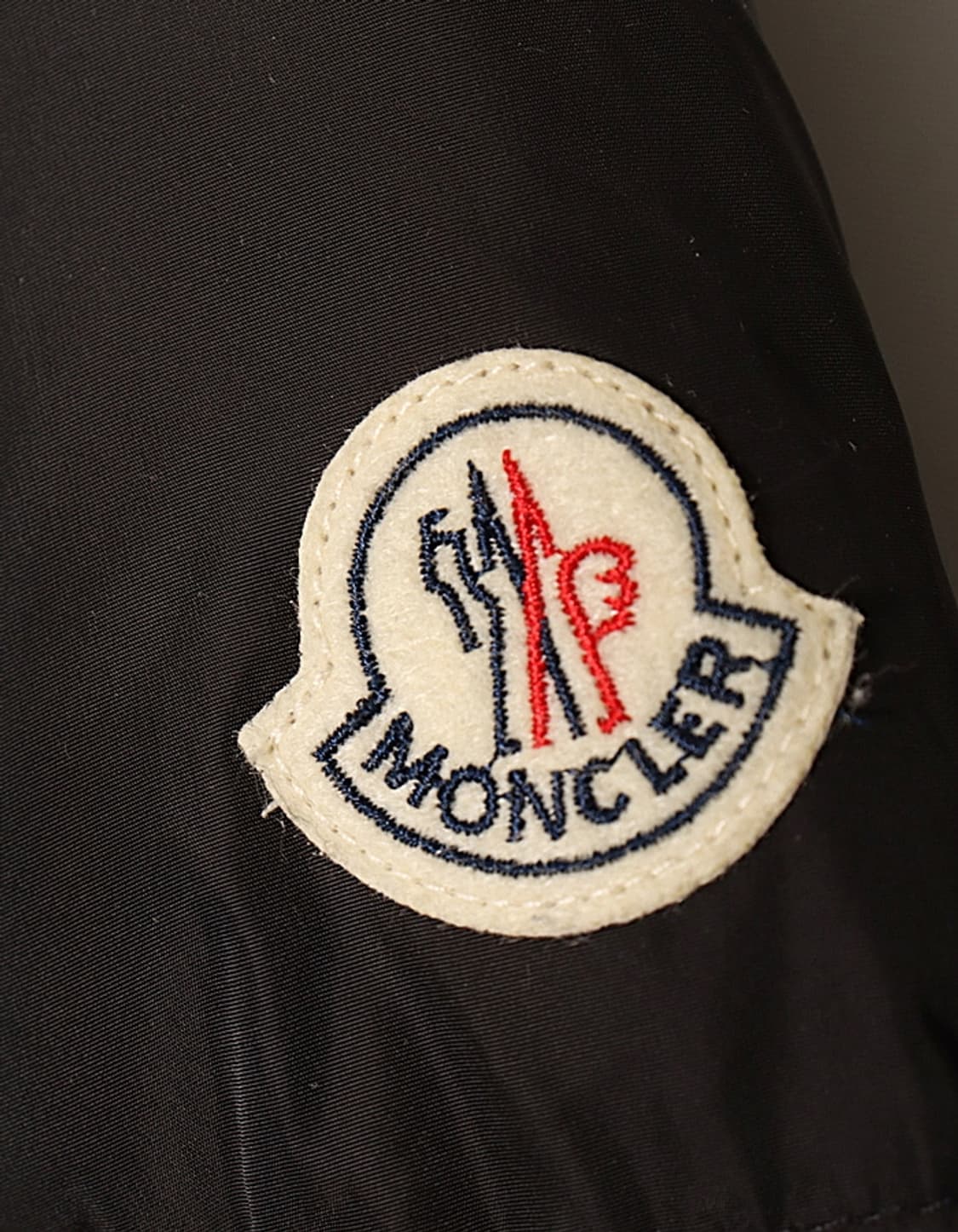 Moncler Nesea GooseDown Jacket 상품이미지6