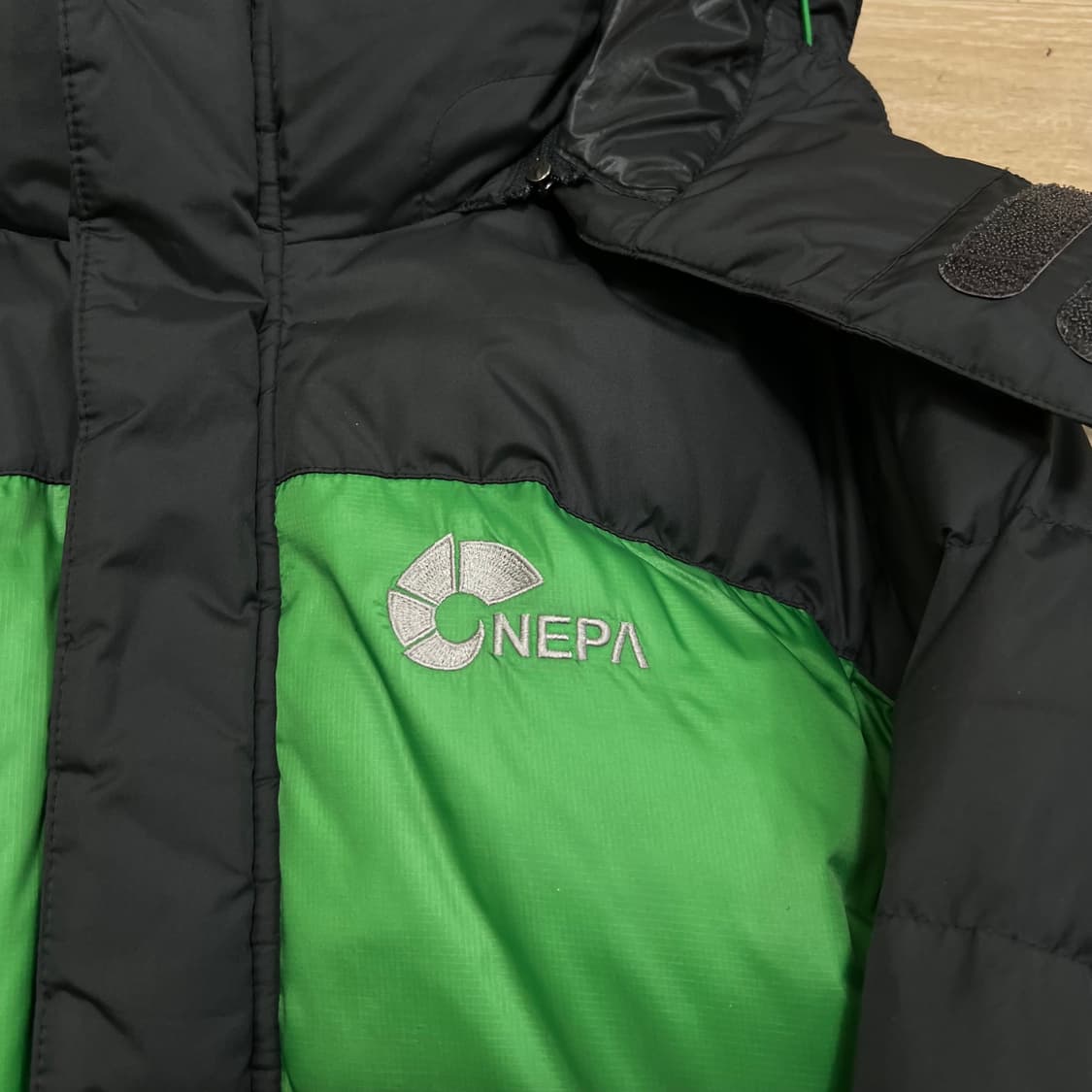 네파 덕다운 배색 후드 푸퍼 패딩 점퍼 [그린] S/90 상품이미지4