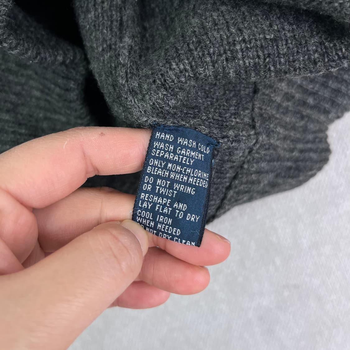 100 폴로랄프로렌 램스울 엘보 패치 챠콜 니트 집업 상품이미지6