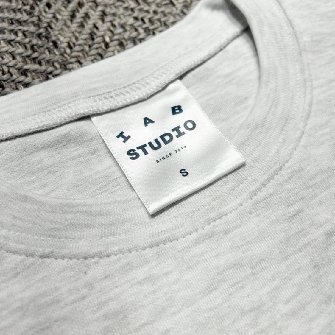 아이앱스튜디오 이스테블 긴팔 상품이미지3