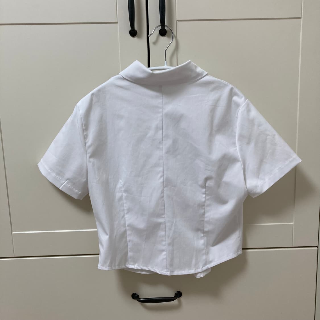 블랙업 크롭 반팔셔츠 상품이미지2