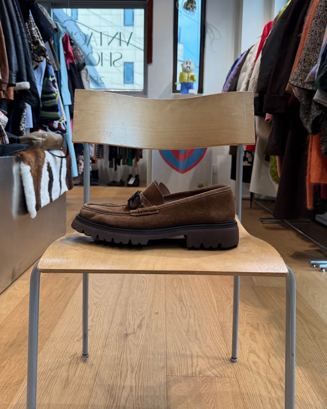 페라가모 브라운 코쿤 스웨이드 로퍼  상품이미지4