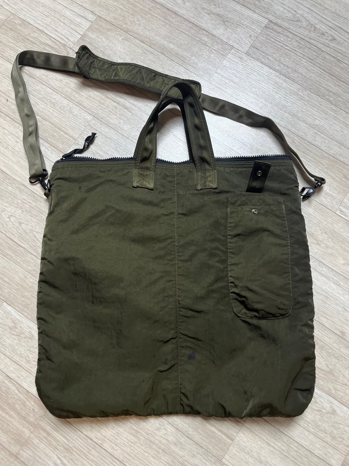 cp컴퍼니 나일론 토트백 상품이미지2