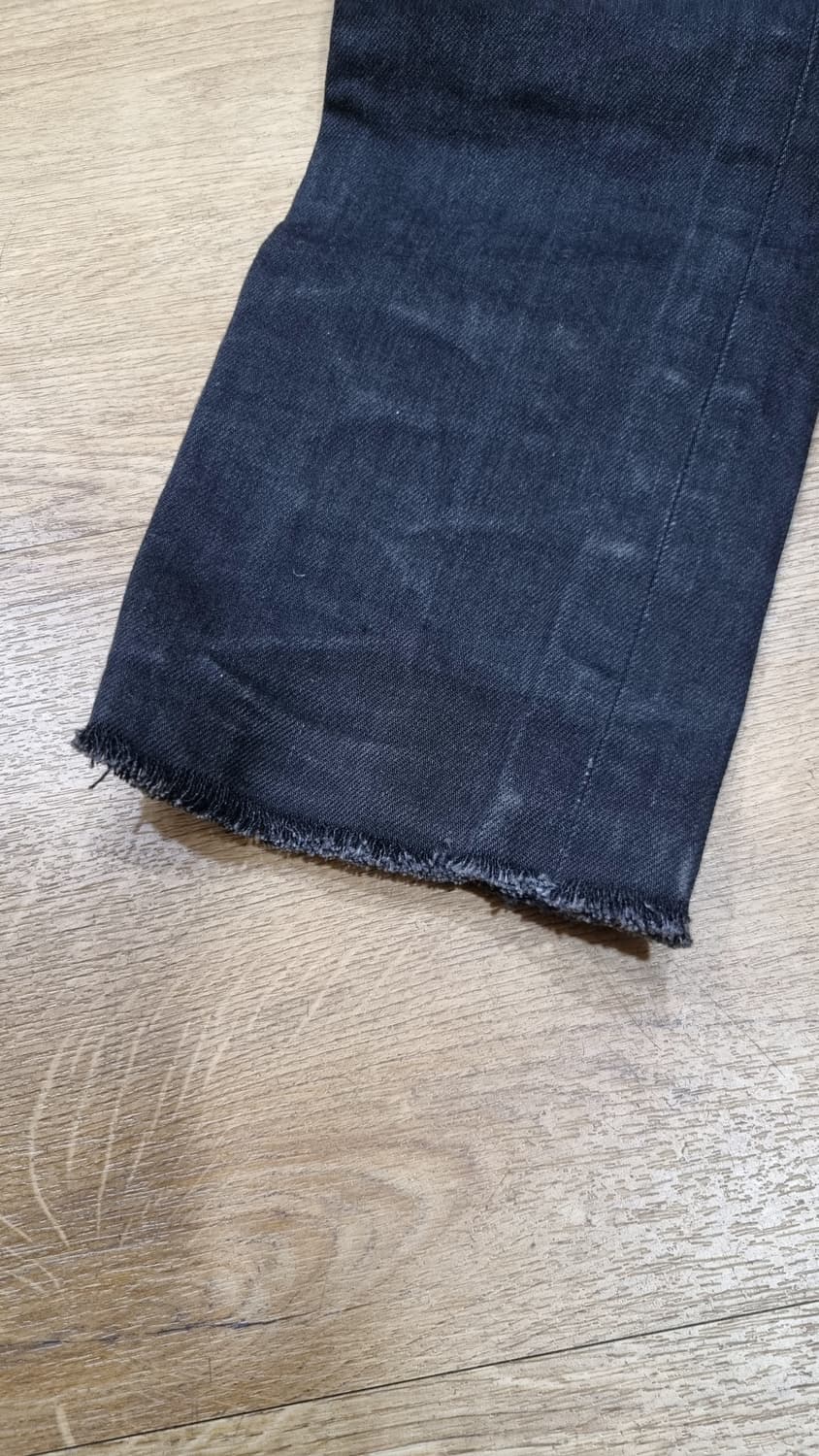 생로랑 15SS 밑단 디스진 상품이미지5