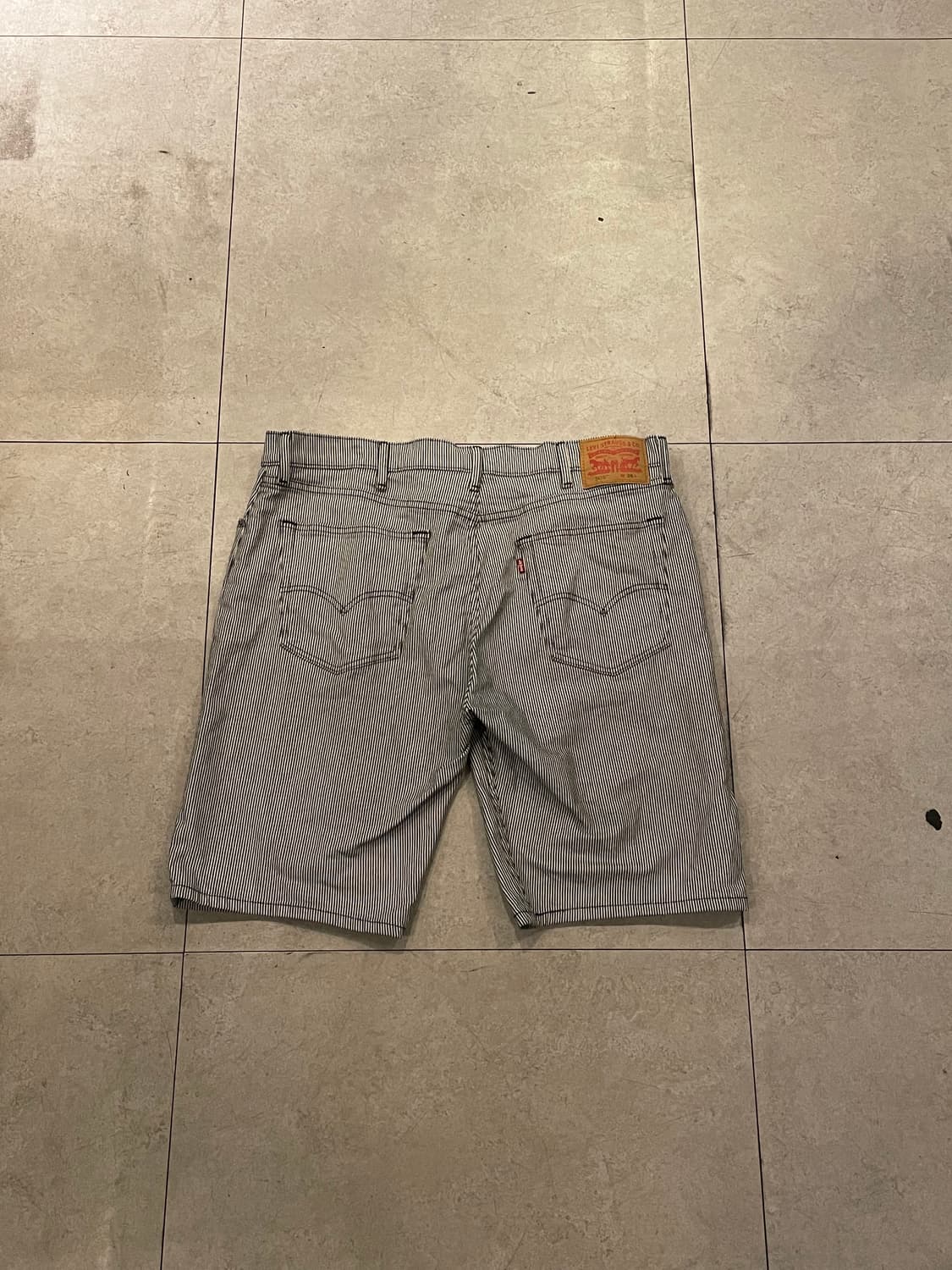 리바이스505 스트라이프 반바지 상품이미지1