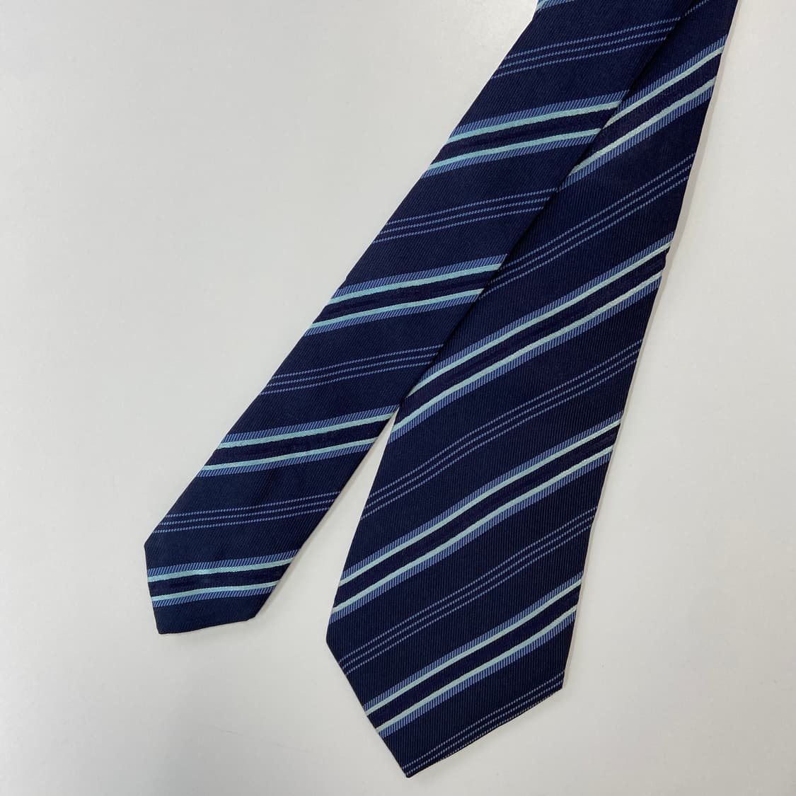 티파니앤코(tiffany&Co) 명품 정품 넥타이 8.7cm 상품이미지2