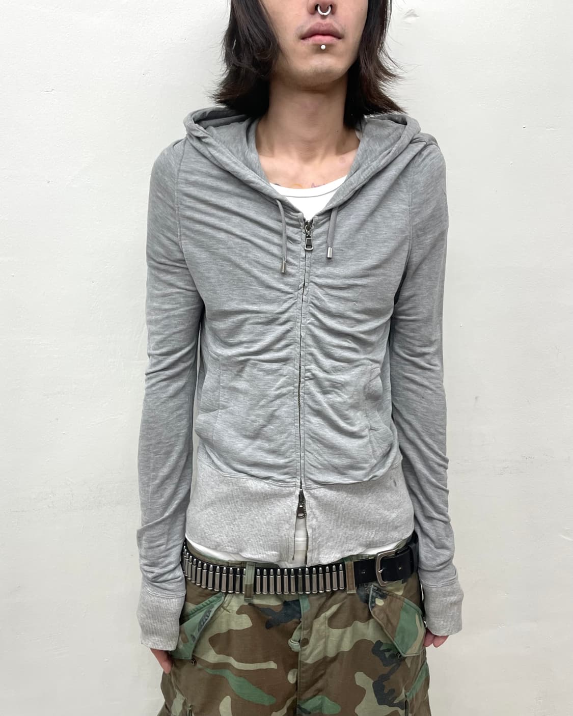 Shirring Long-Sleeved Gray Hooded Zip-Up 상품이미지3