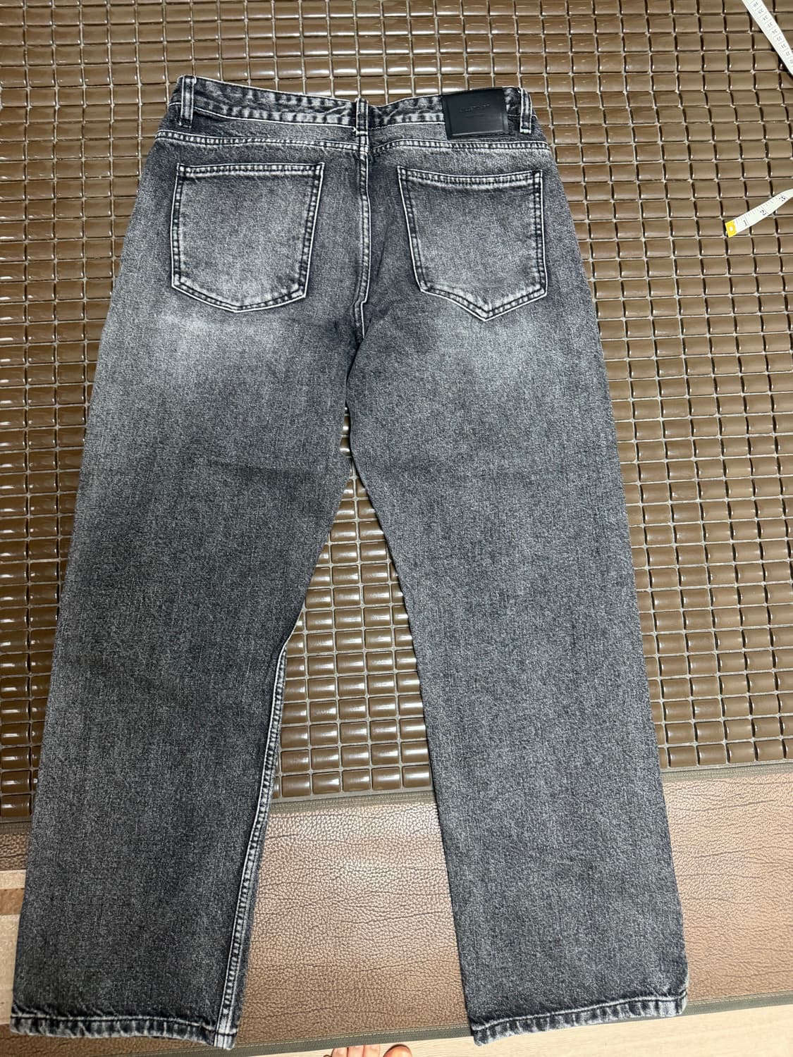 질스튜어트 뉴욕 밑단 슬릿 흑청 데님진 31-32 사이즈 상품이미지2