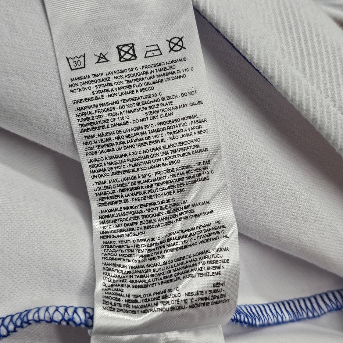 100)아르마니 남성 반팔 티셔츠  상품이미지6