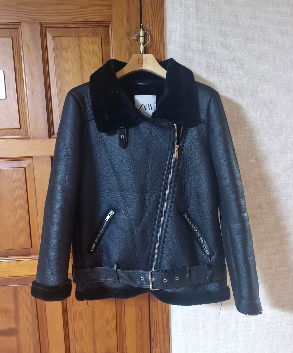 자라 블랙 안감보아 라이더 무스탕 자켓 블랙 L 상품이미지1