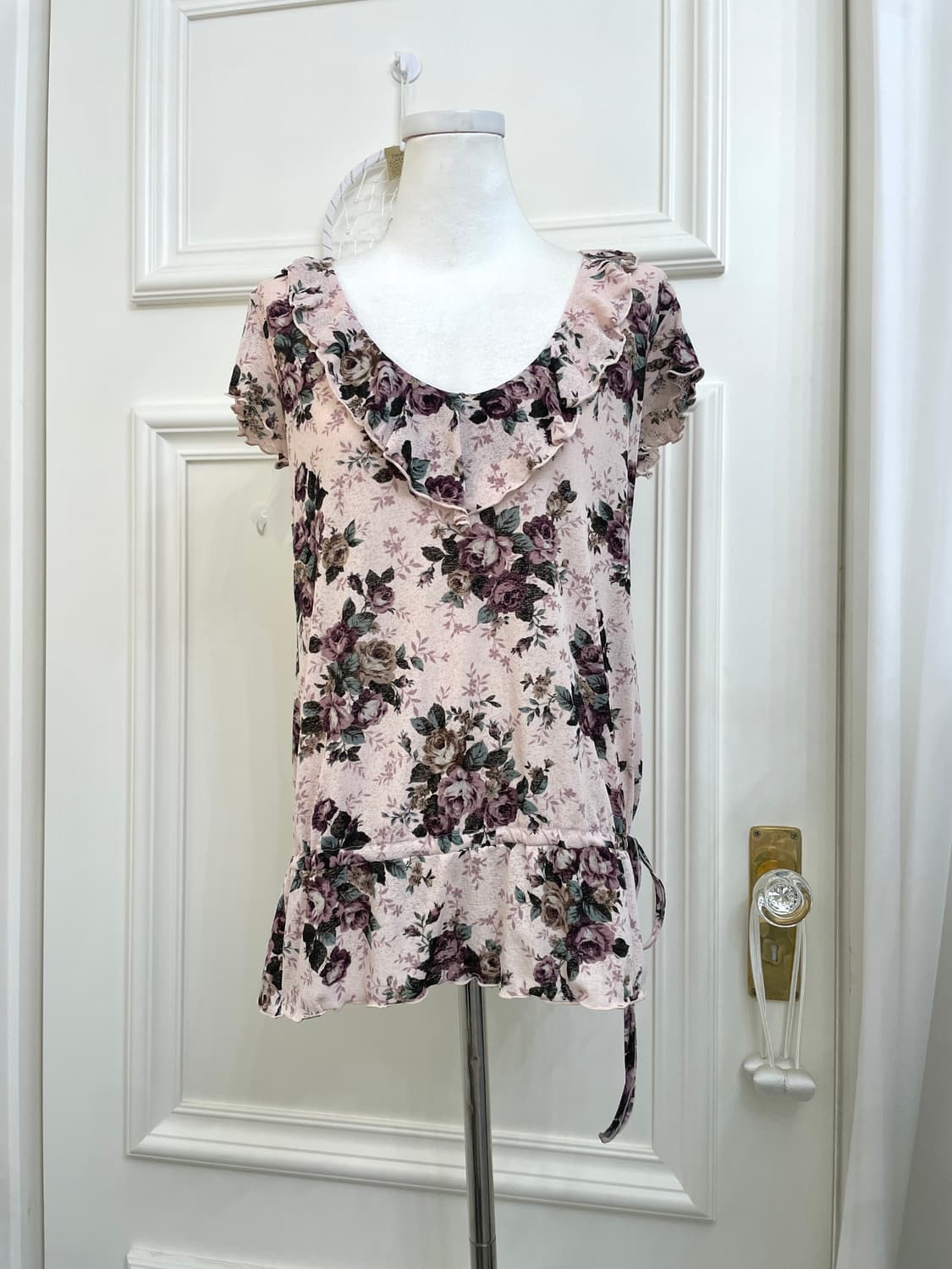 purple flower ruffle string top(size-M) 상품이미지1
