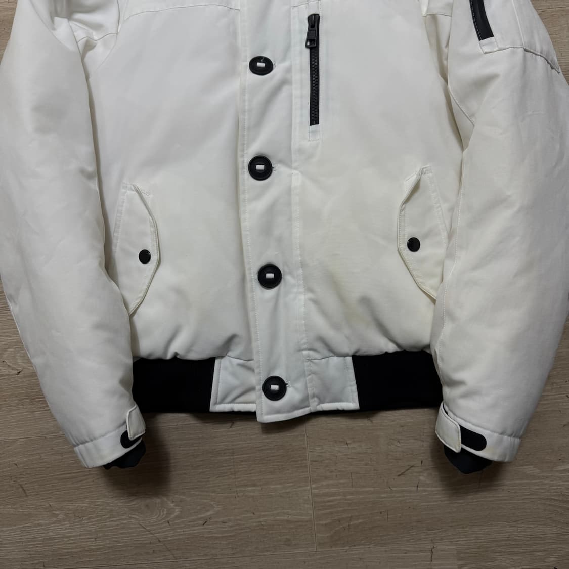 디스커버리 덕다운 숏패딩 상품이미지4