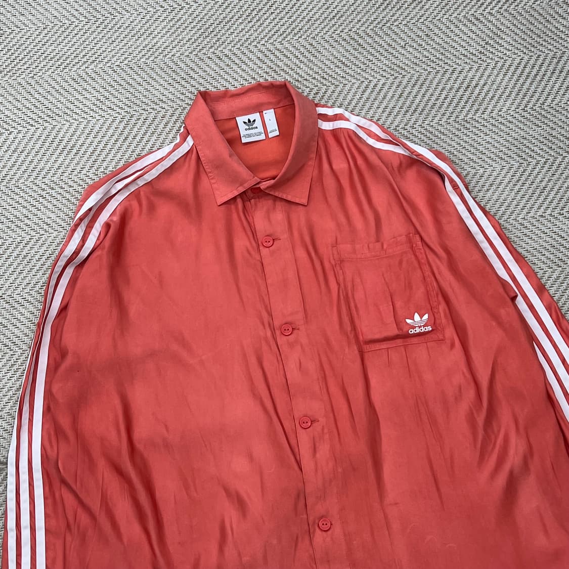 아디다스 새틴 버튼업 셔츠 r2677 상품이미지3