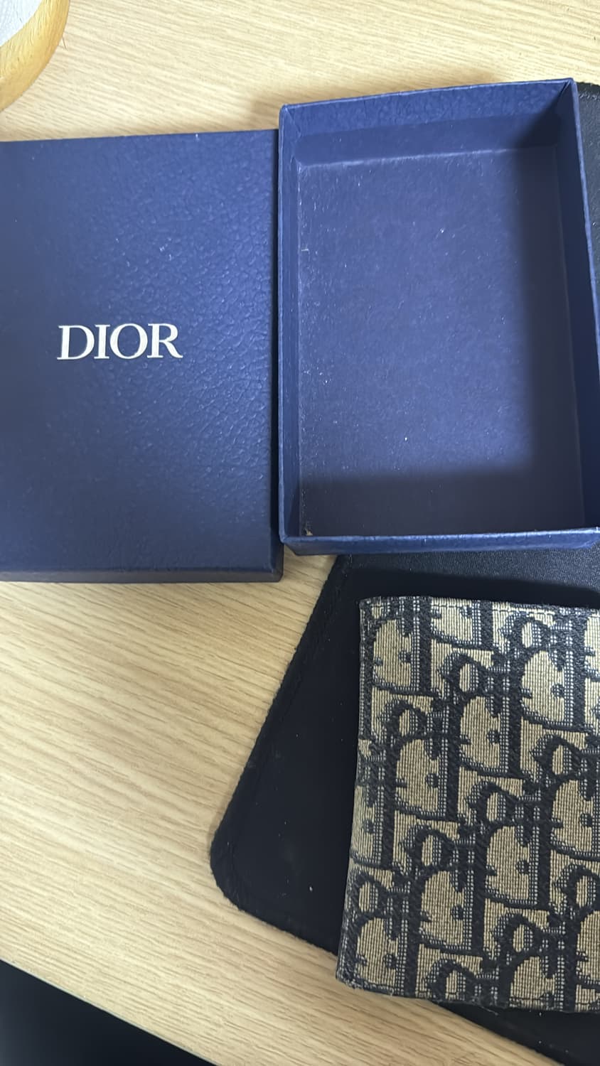 디올지갑 상품이미지4