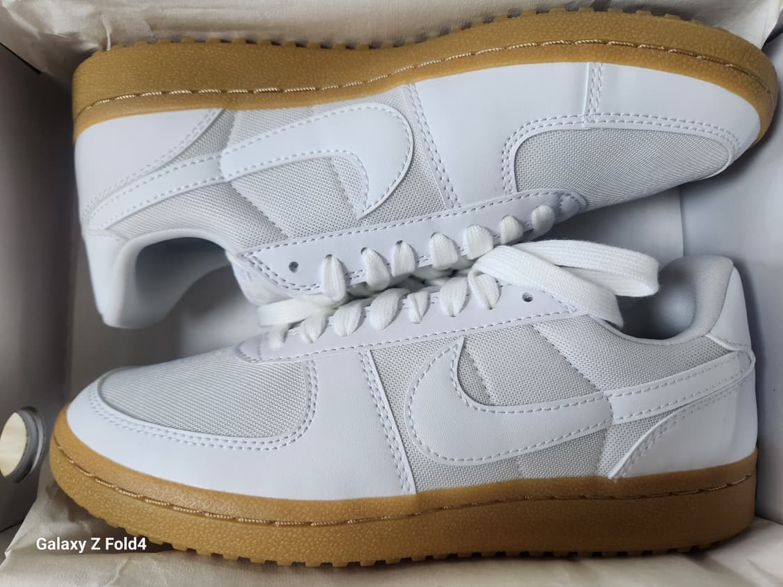 (N)나이키 필드 제너럴 235mm 풀박스 새상품 판매합니다. 상품이미지1