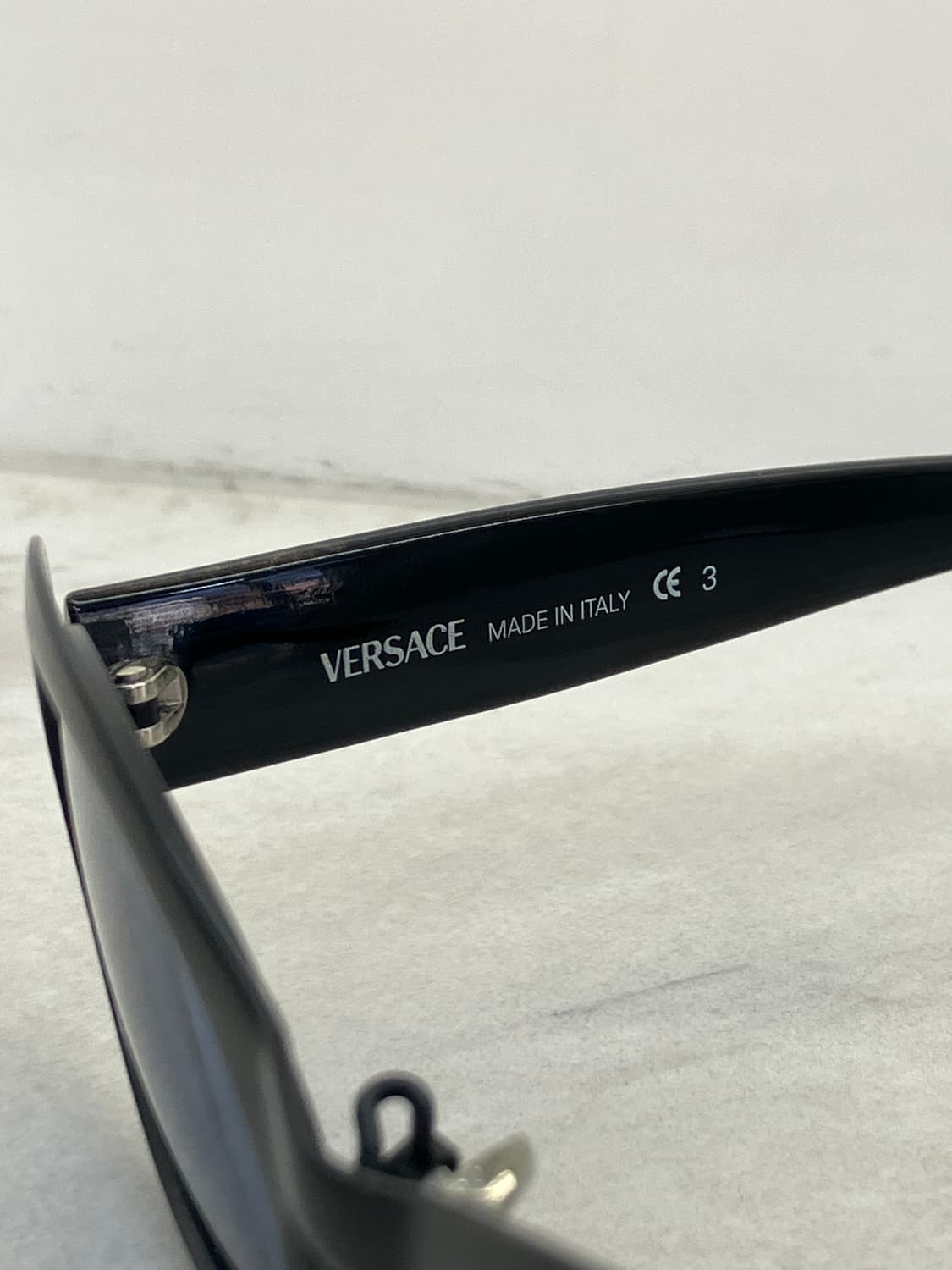 베르사체 VERSACE 매트 블랙 오벌 선글라스 상품이미지9