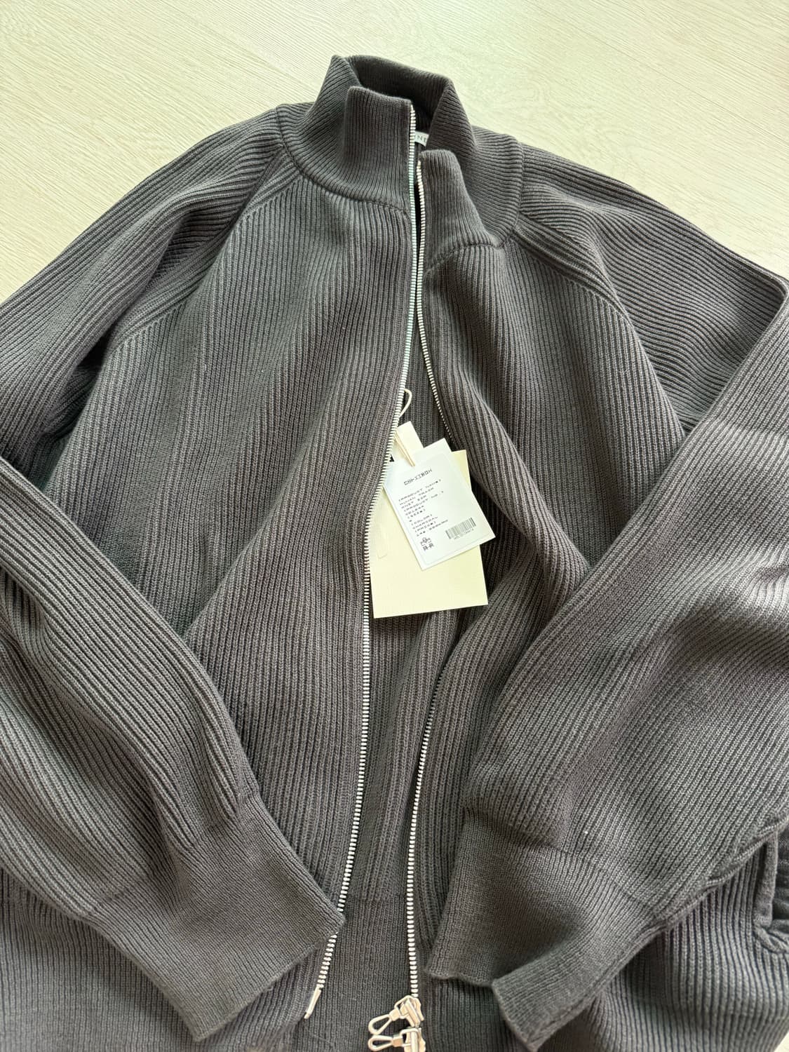 [4] 폴리테루 휴먼인덱스 휴먼 트랙 니트집 차콜 상품이미지2