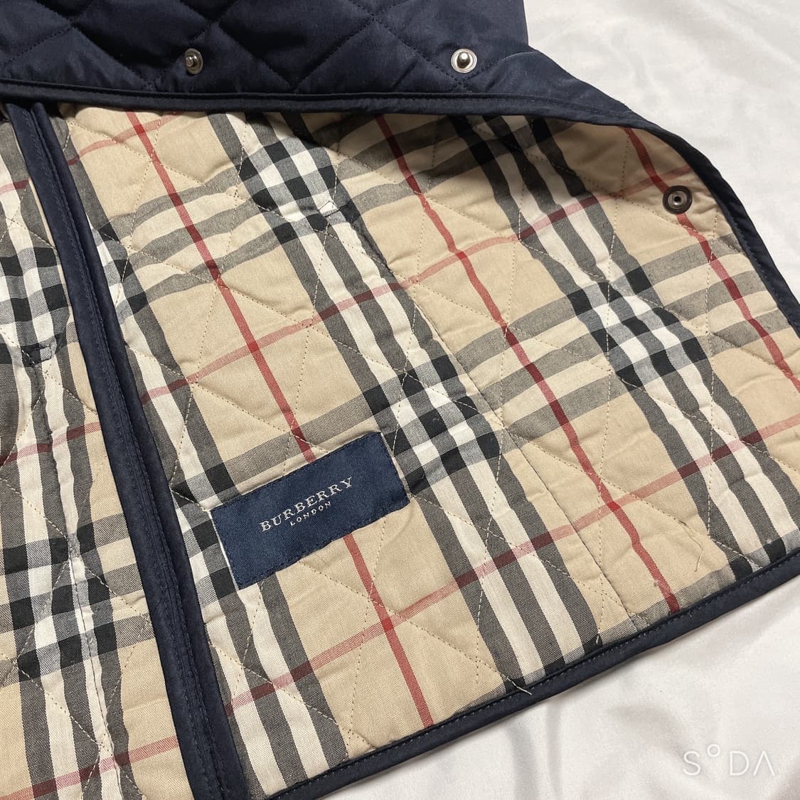 버버리 퀼팅 자켓 네이비 상품이미지8