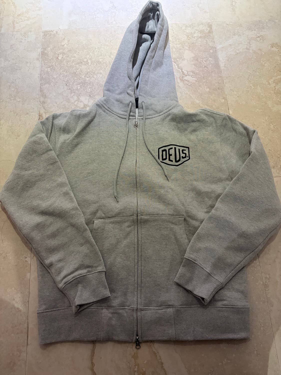 새상품)데우스 엑스 마키나 후드집업 그레이 L 상품이미지3