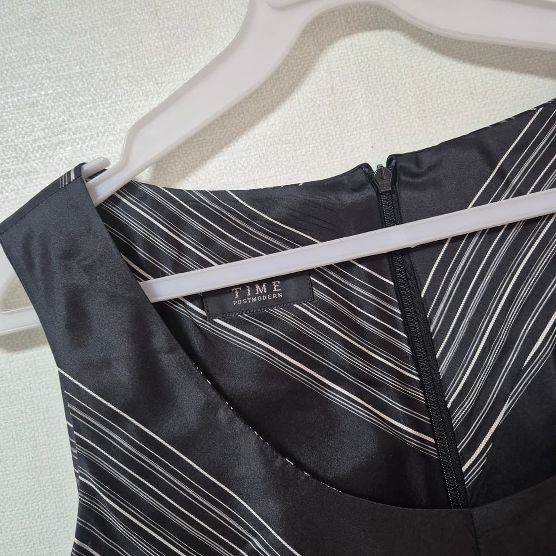 TIME 타임 블랙 스트라이프 린넨 원피스 상품이미지4